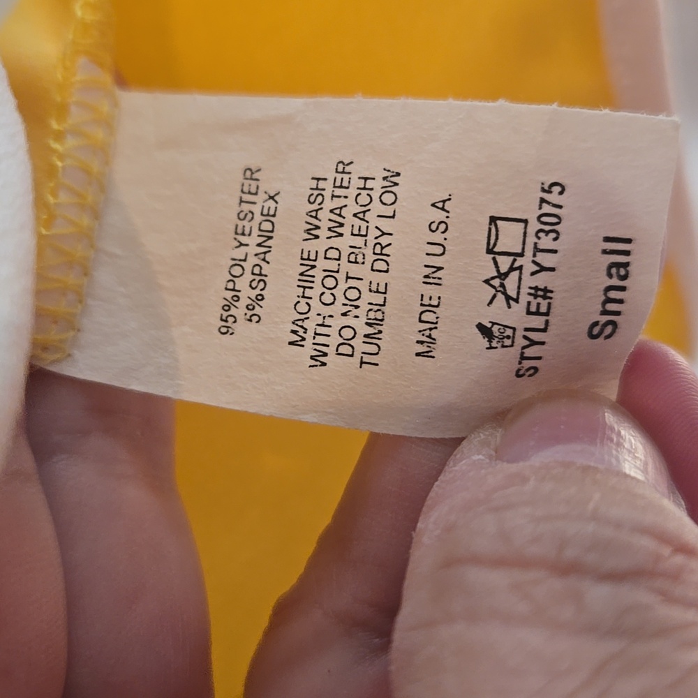 YoYo 5- Yellow Ruffle Sleeveless Top, Size Small - Picture 3 of 4